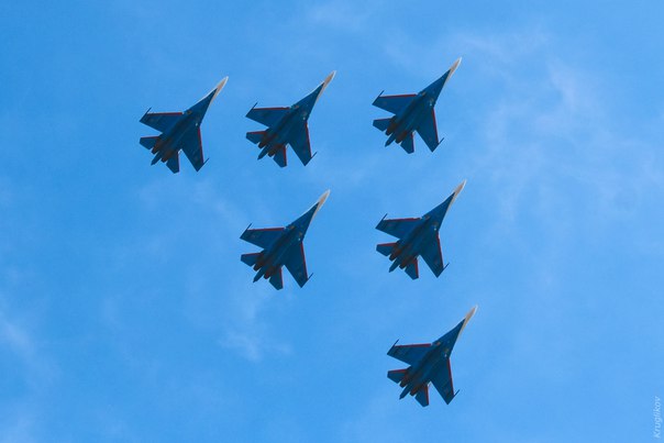 Изменение схемы движения во время празднования 105-й годовщины ВВС